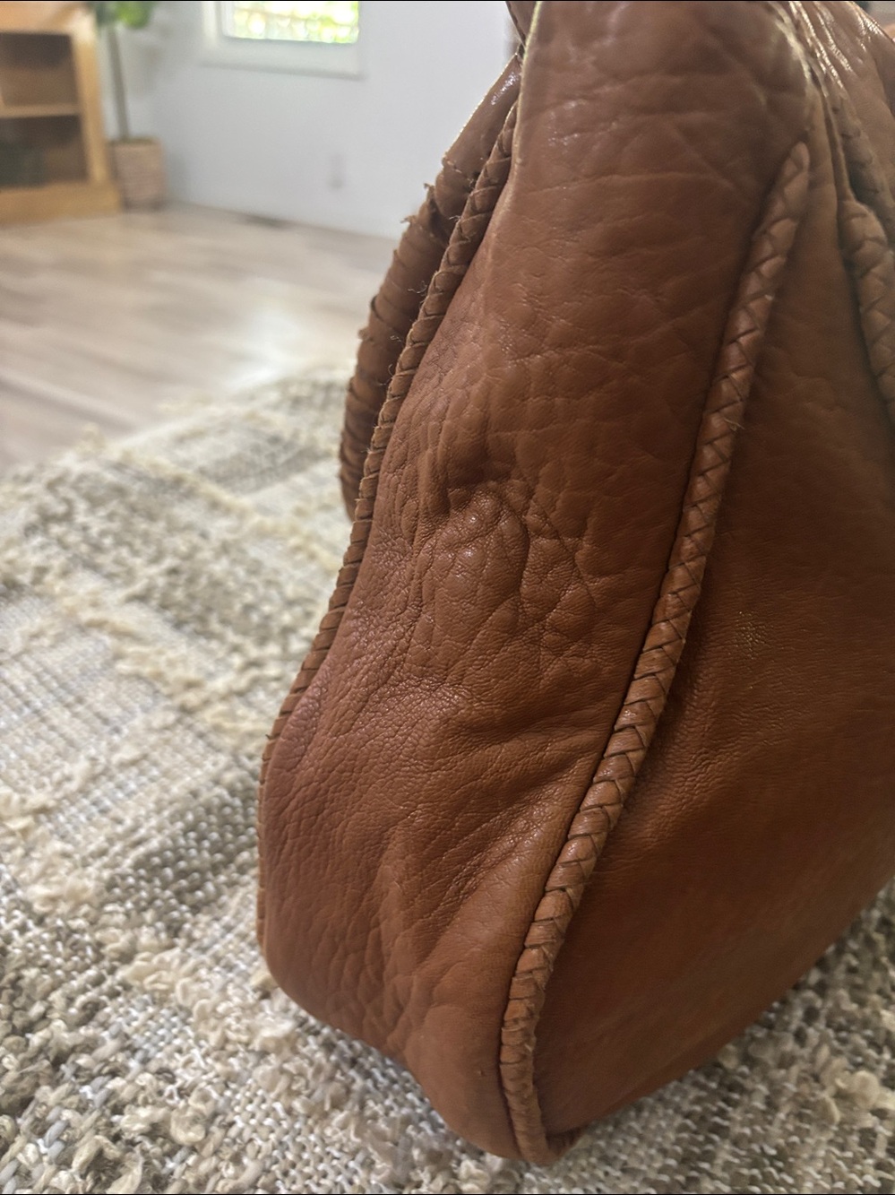 Hobo Tan Leather Satchel Women's Shoulder Handbag - Picture 6 of 12